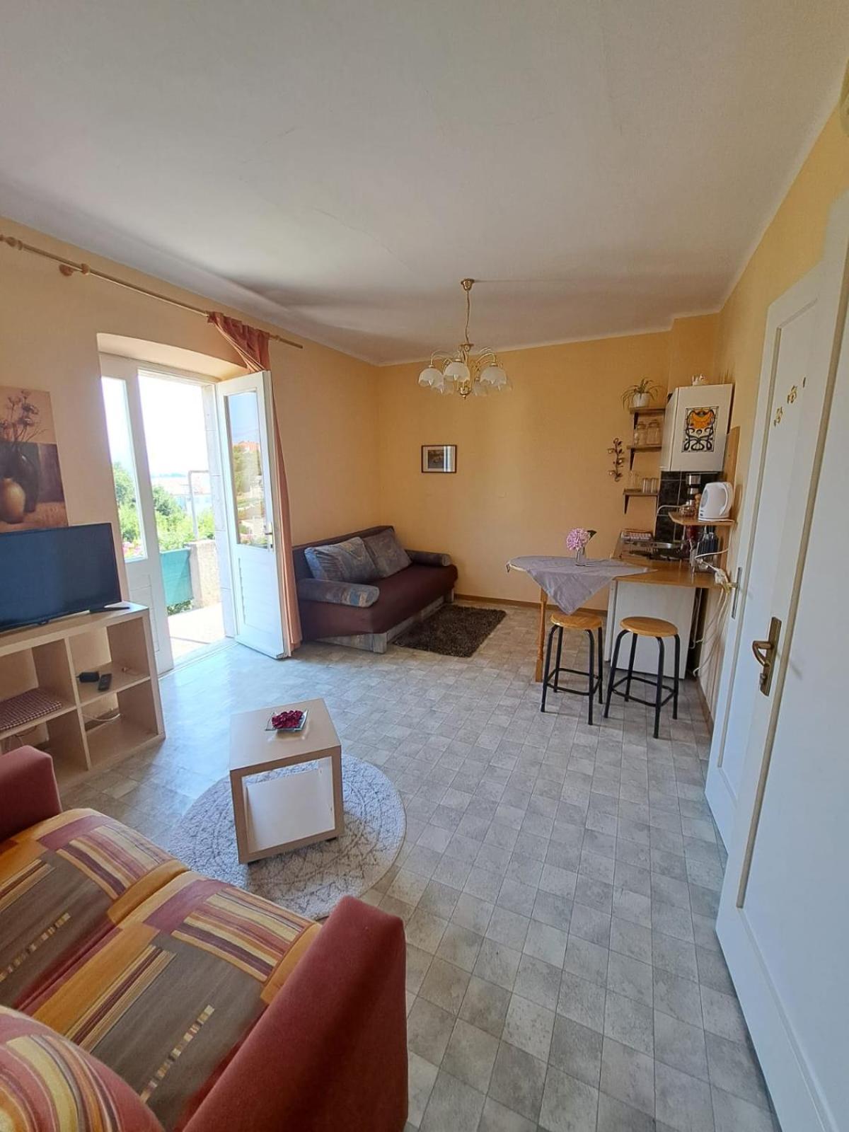 Apartmani Dusica Lumbarda Exterior foto