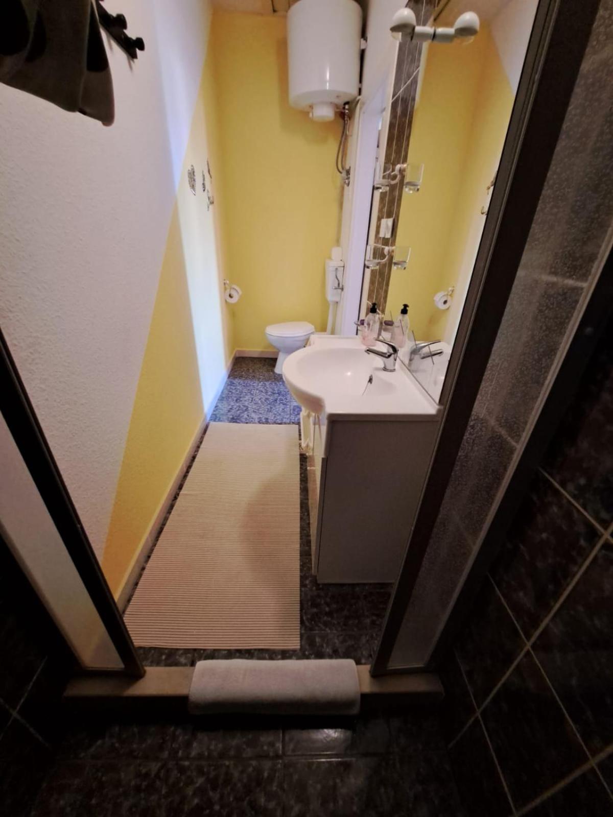 Apartmani Dusica Lumbarda Exterior foto